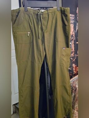 Koi Lite Peace Pant In Olive X-large Petite